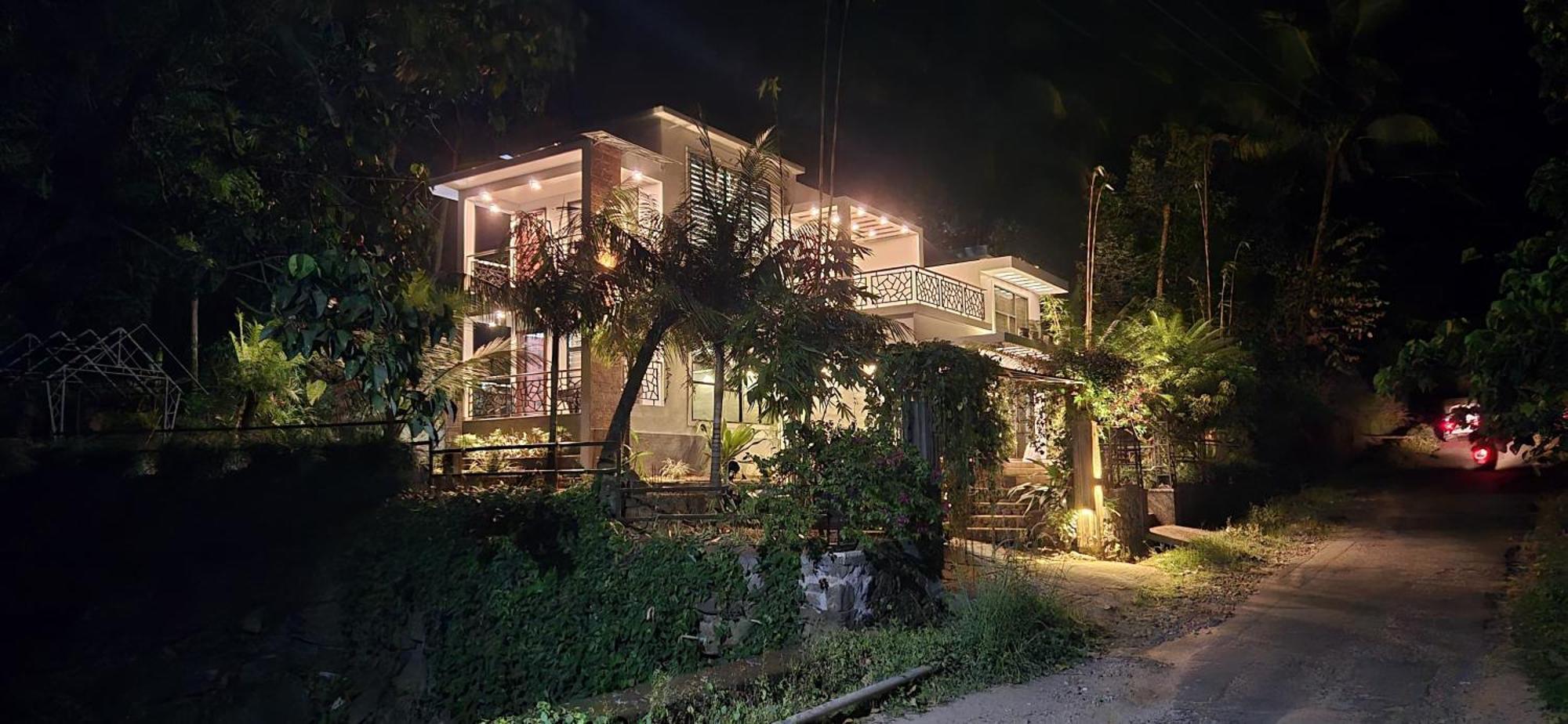 Orchid Villa Pinangode Exterior photo