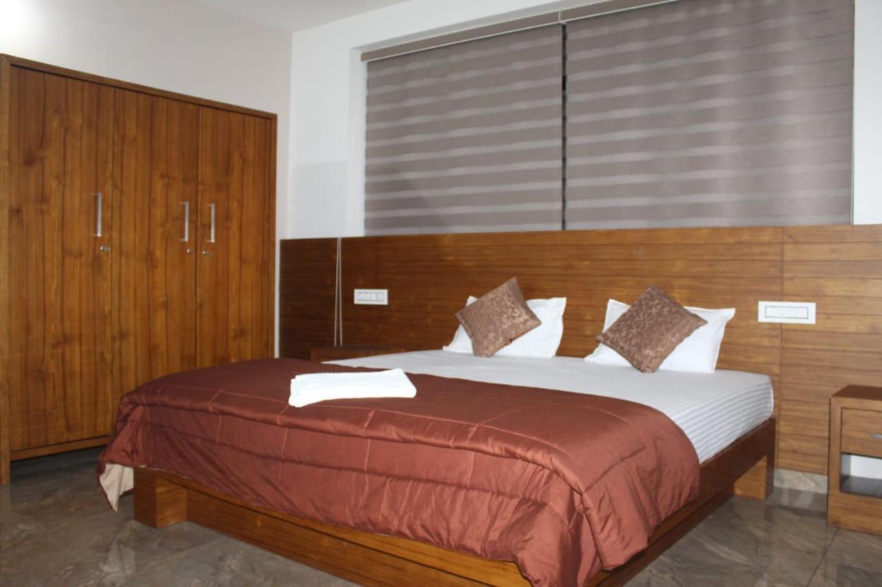 Orchid Villa Pinangode Exterior photo